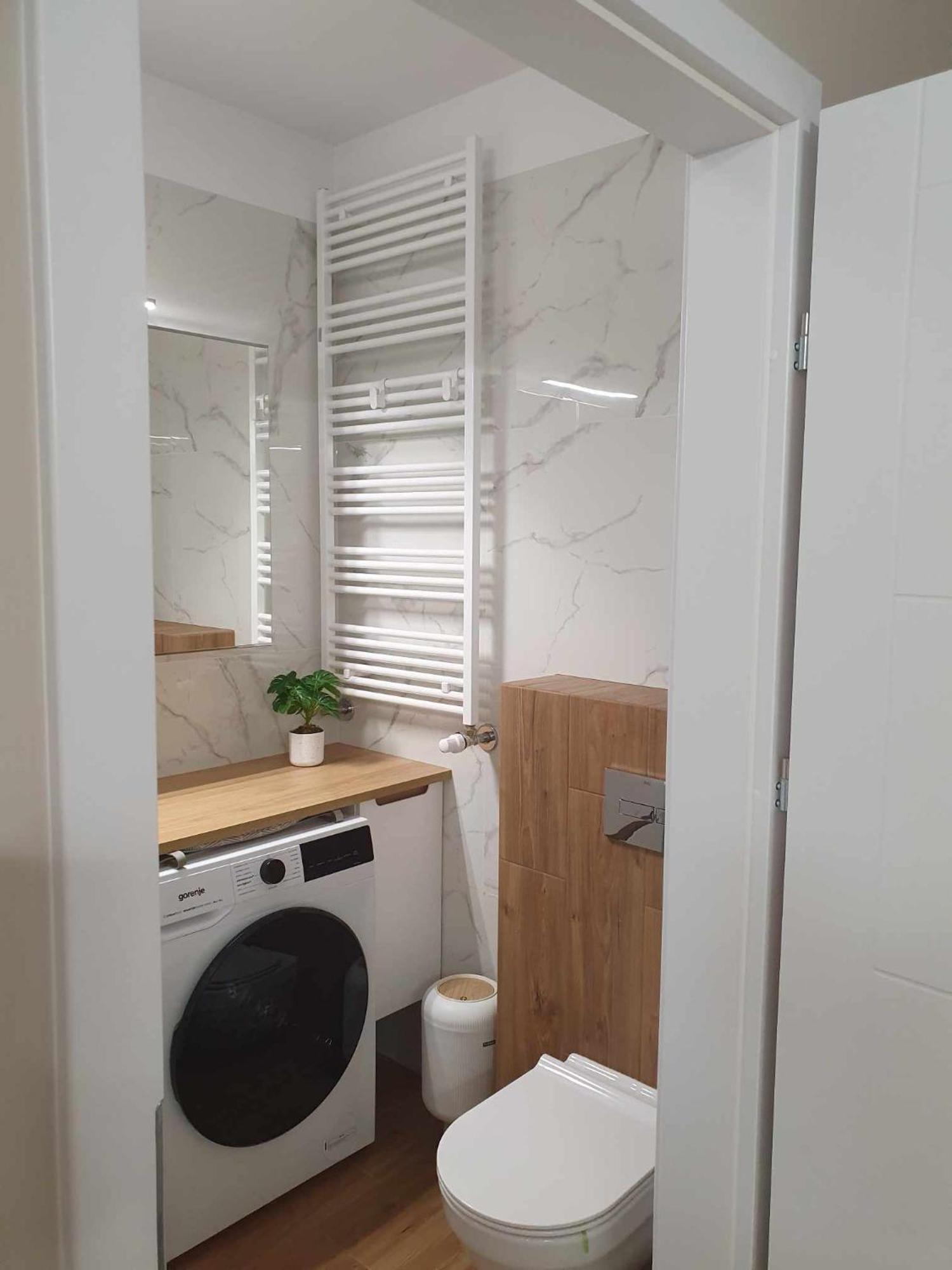 Leilighet Colorful Apartament 2 Pokojowy Z Malym Ogrodkiem W Warszawie