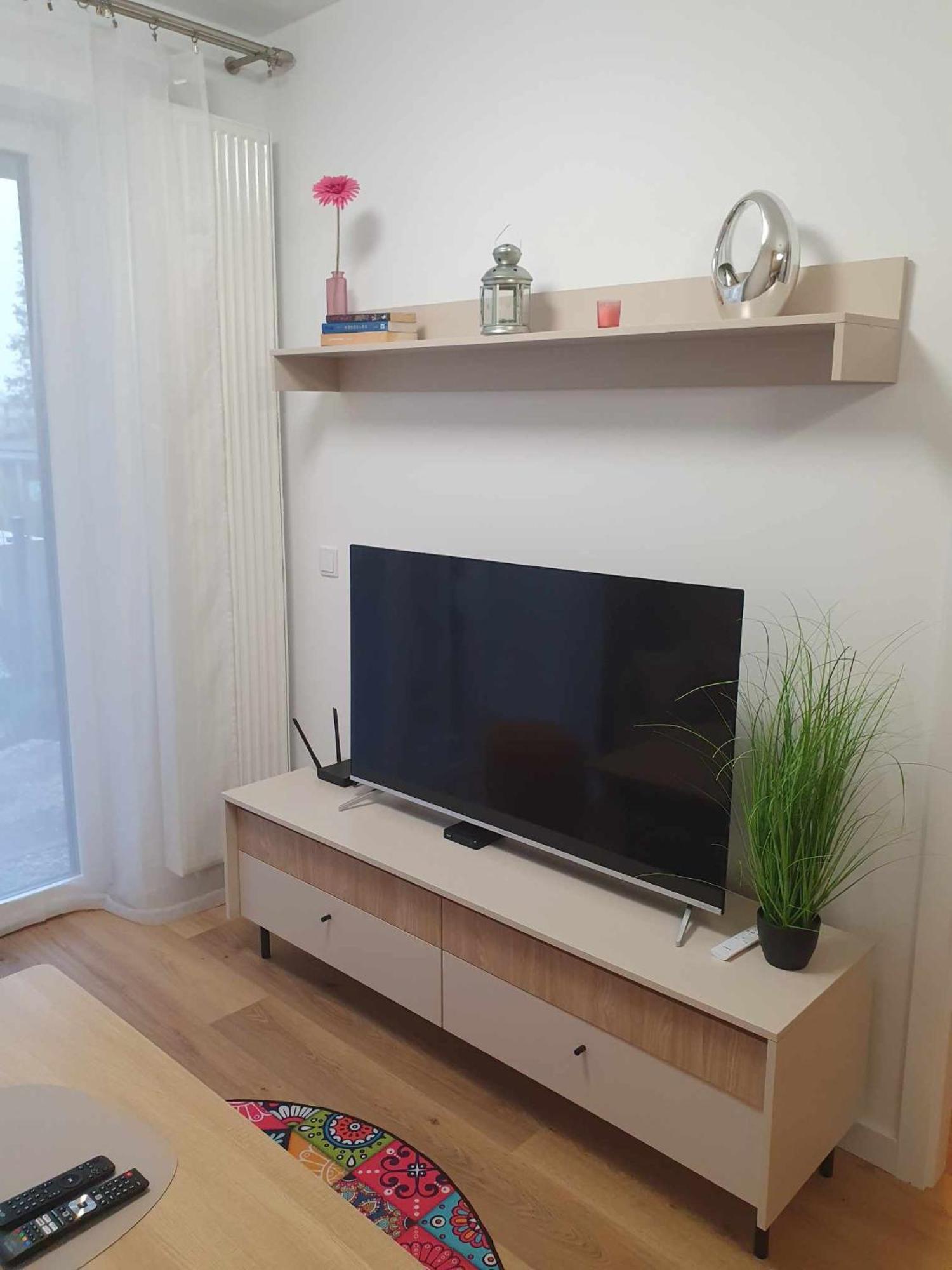 Colorful Apartament 2 Pokojowy Z Malym Ogrodkiem W Warszawie *